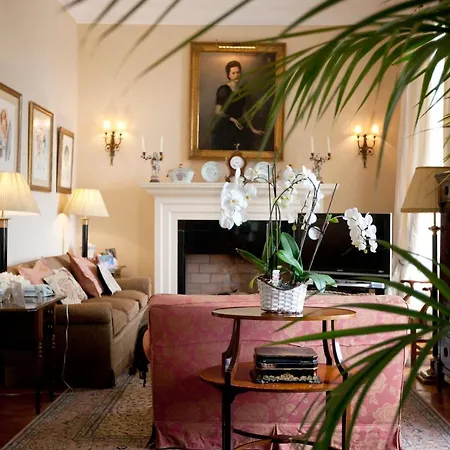 فندق مبيت وإفطار De Franchy 4*