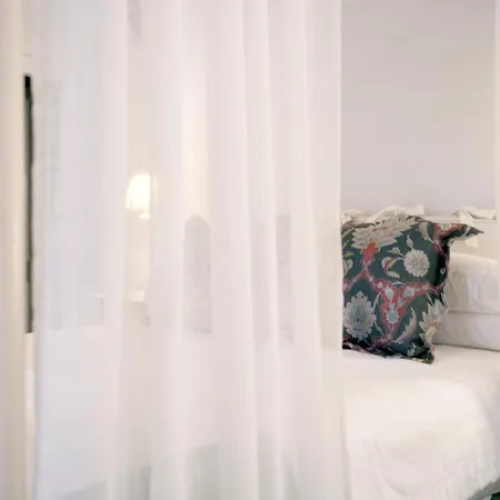 فندق مبيت وإفطار De Franchy لا أوروتافا