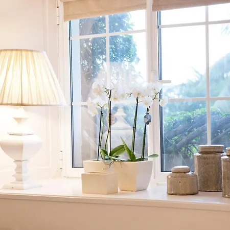 De Franchy Nocleg ze śniadaniem