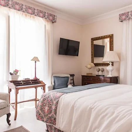 فندق مبيت وإفطار De Franchy 4*